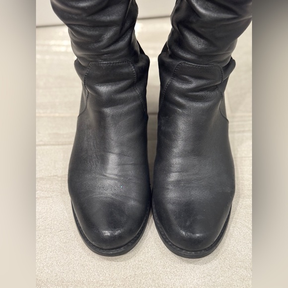 Stuart Weitzman Reserve boots in leather - Picture 3 of 15